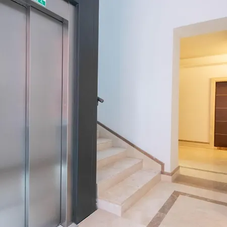 Iannace's Flat נאפולי